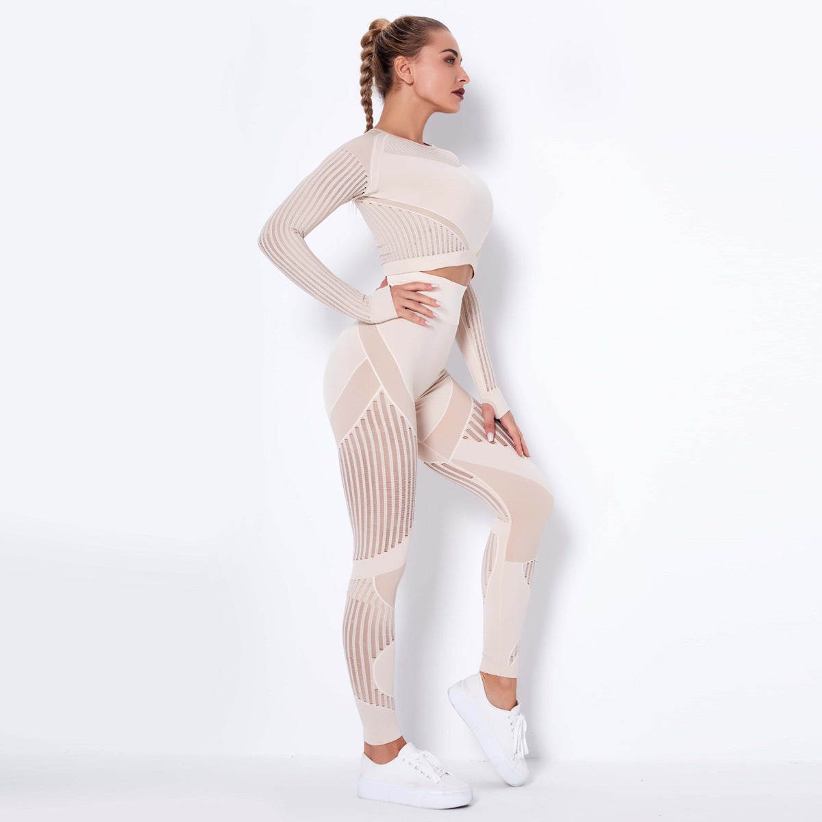 StripeFlex Knitted Yoga Suit – Moisture-Wicking Performance Set for Women