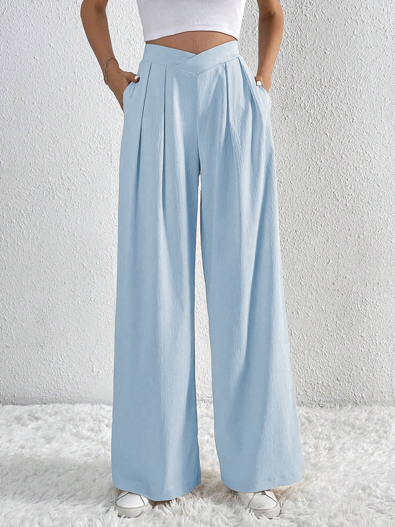 Women's Solid Pleated Wide-Leg Pants – Lightweight & Versatile