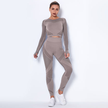 StripeFlex Knitted Yoga Suit – Moisture-Wicking Performance Set for Women