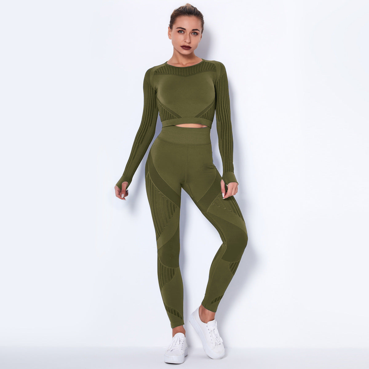 StripeFlex Knitted Yoga Suit – Moisture-Wicking Performance Set for Women