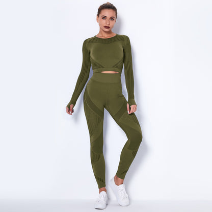 StripeFlex Knitted Yoga Suit – Moisture-Wicking Performance Set for Women