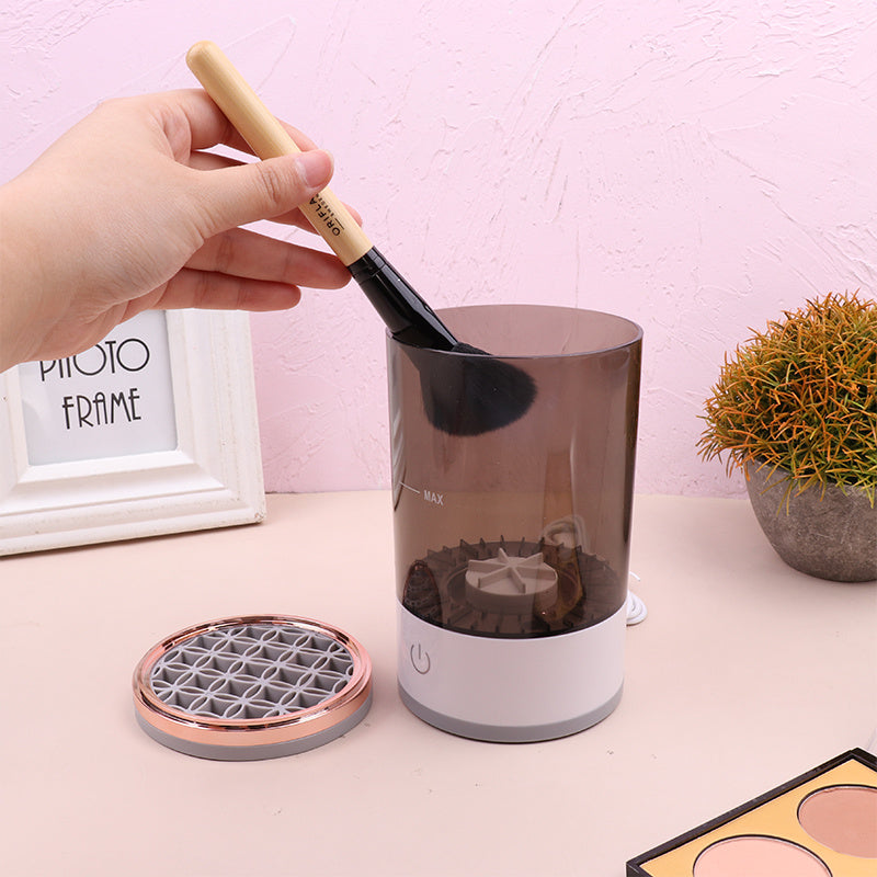 USB-Powered Makeup Brush Cleaner – Portable Electric Spinner for Eye Shadow, Blush & Cosmetic Brushes